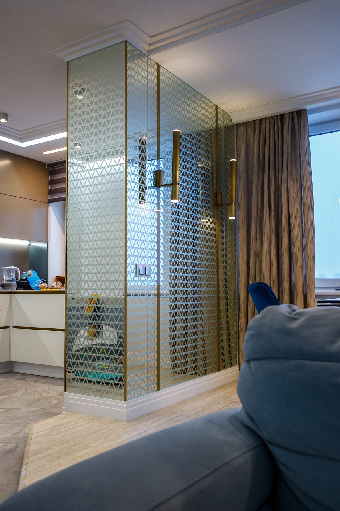 Зеркало большого размера