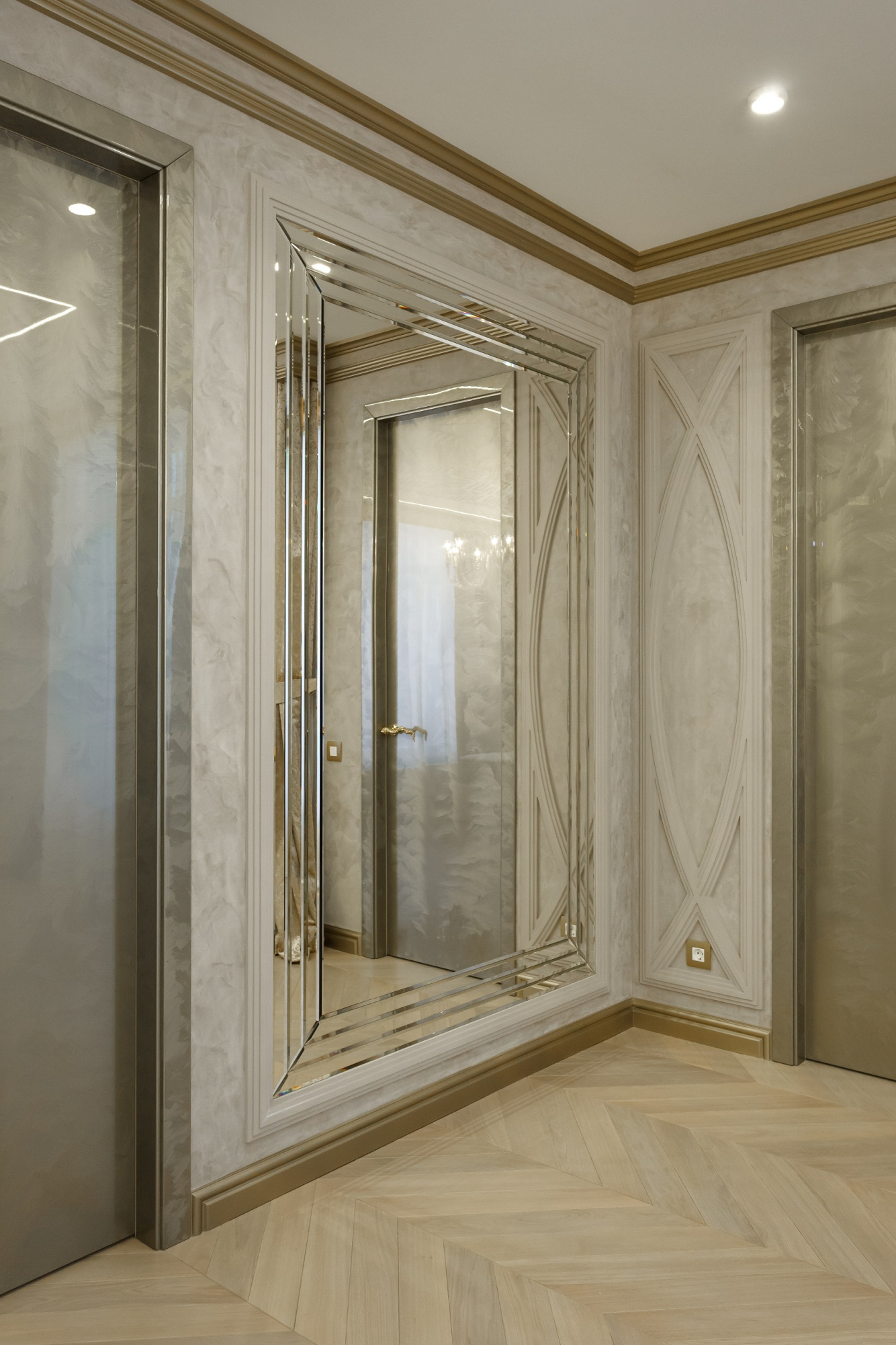 Зеркало с фацетом